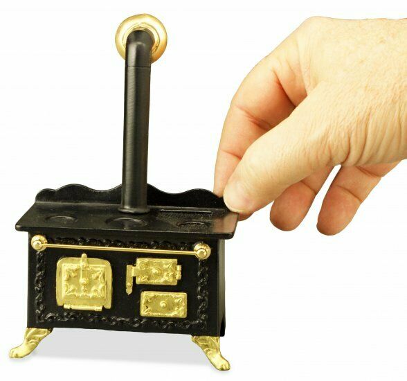 Reutter Porcelain - Dollhouse Miniature Black Stove