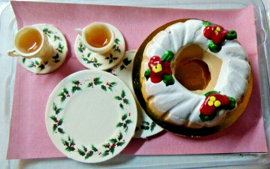 Christmas Cake and 2 Cups of Coffee - Dollhouse Miniature Handcrafted