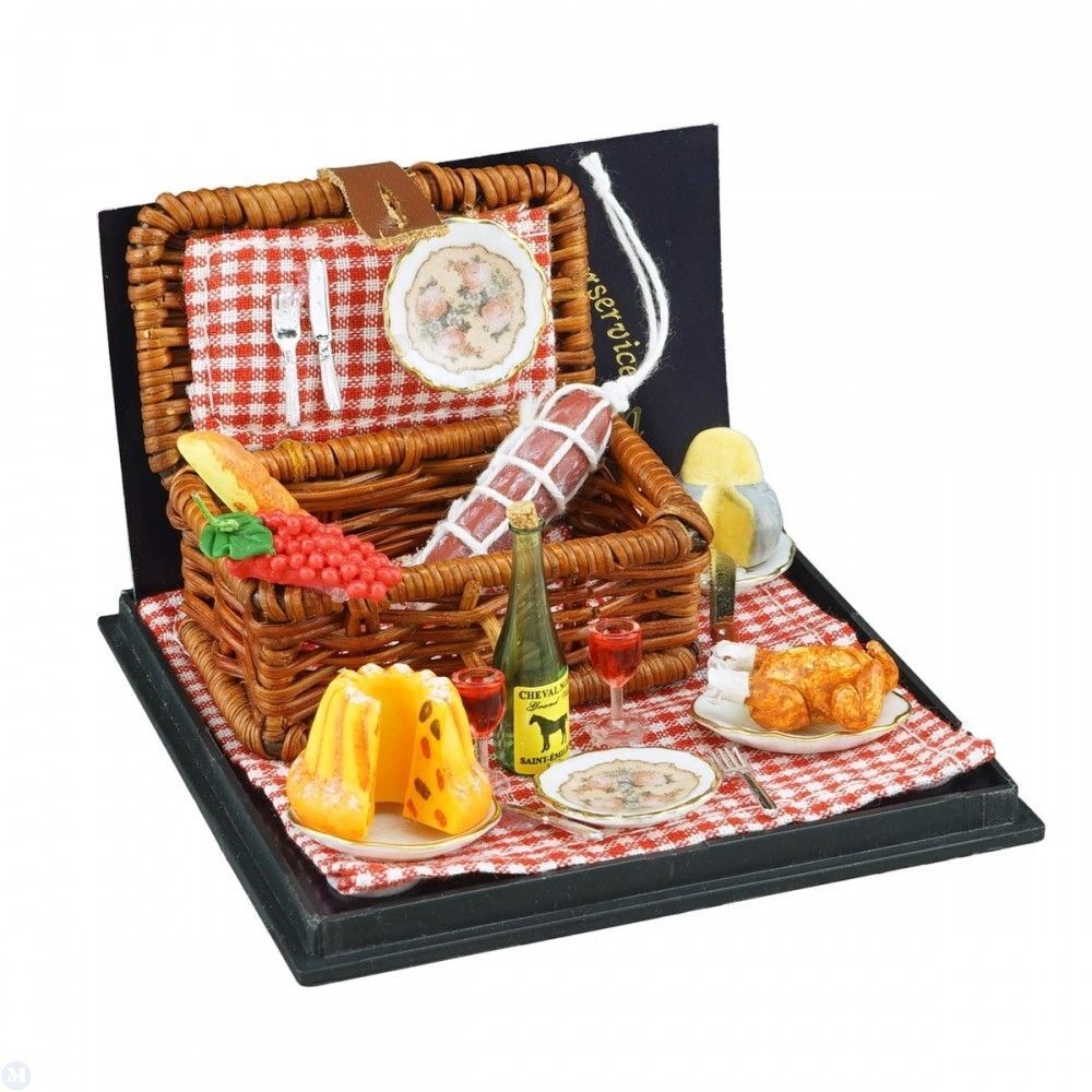 Reutter Porcelain - Dollhouse Miniature Picnic Basket