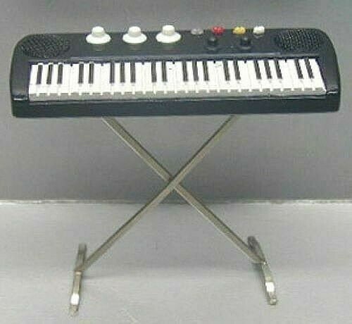 Dollhouse miniature keyboard with case 4 in