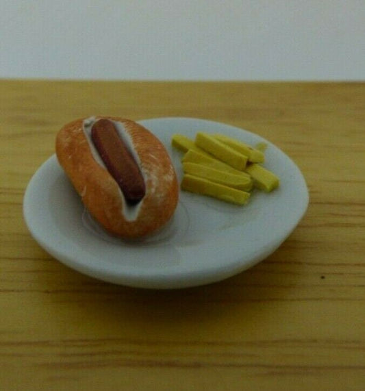 Miniature hot dog plate with fries