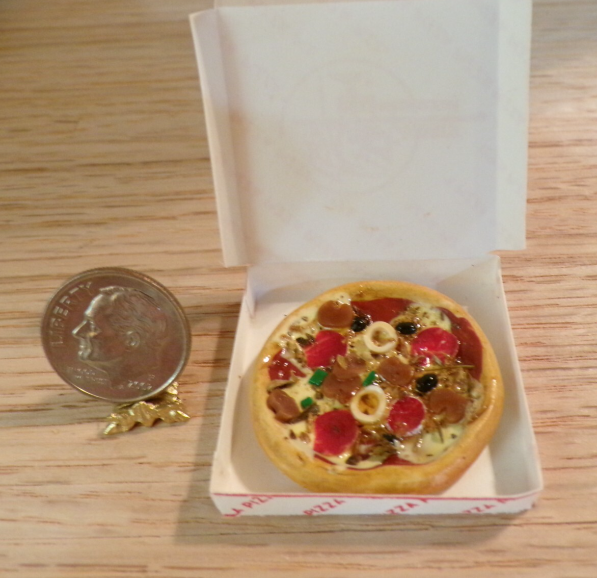 Dollhouse Miniature Pizza in Box - Handcrafted