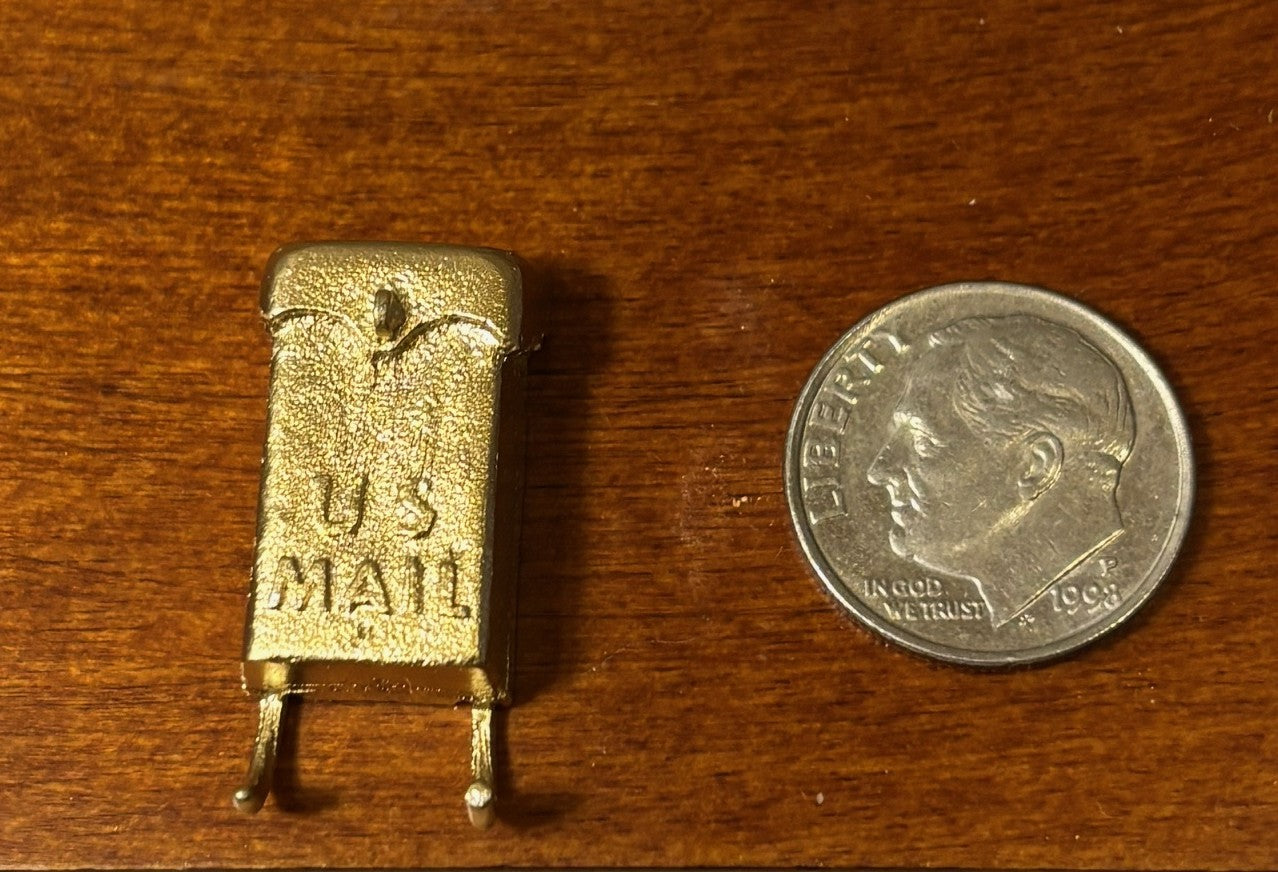 Dollhouse Miniature Wall Mailbox, Gold Color