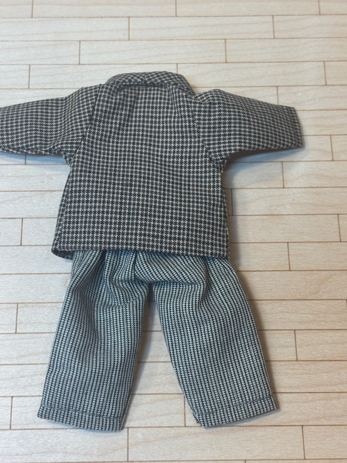 Heidi Ott Dollhouse Miniature 1:12 Scale Man's 3 Piece Suit #XZ964 Brown Plaid