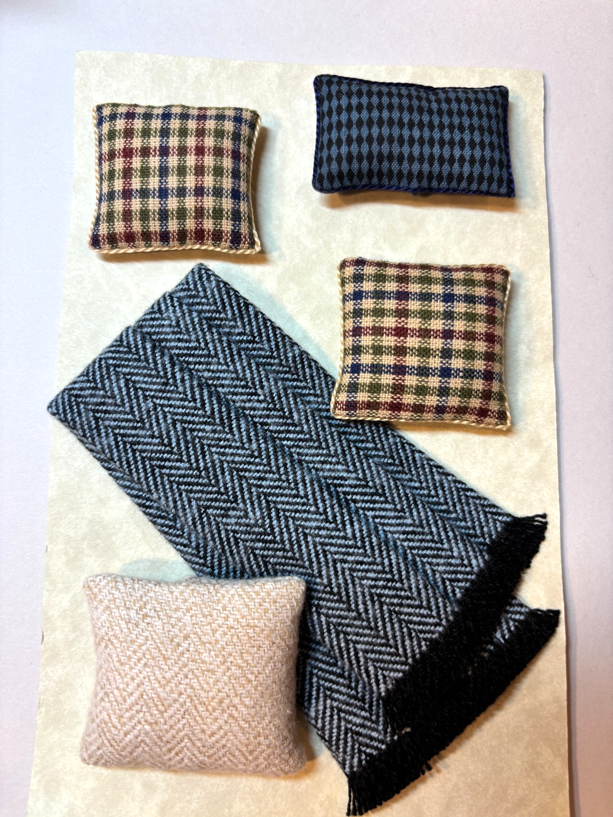Dollhouse Miniature Black Throw and Pillow Set