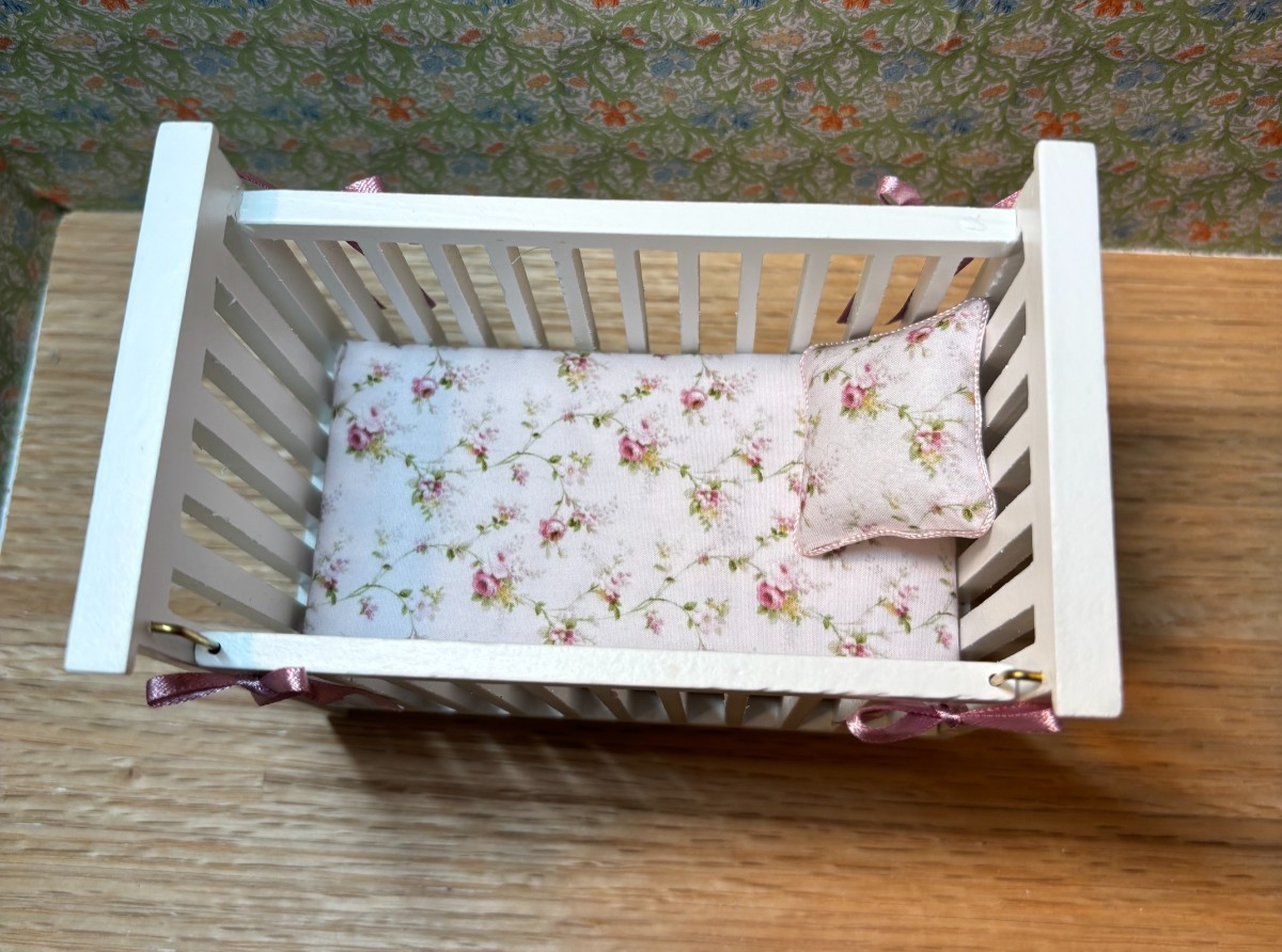 Dollhouse Miniature Crib and Changing Table "Rose Blooms on Pink"