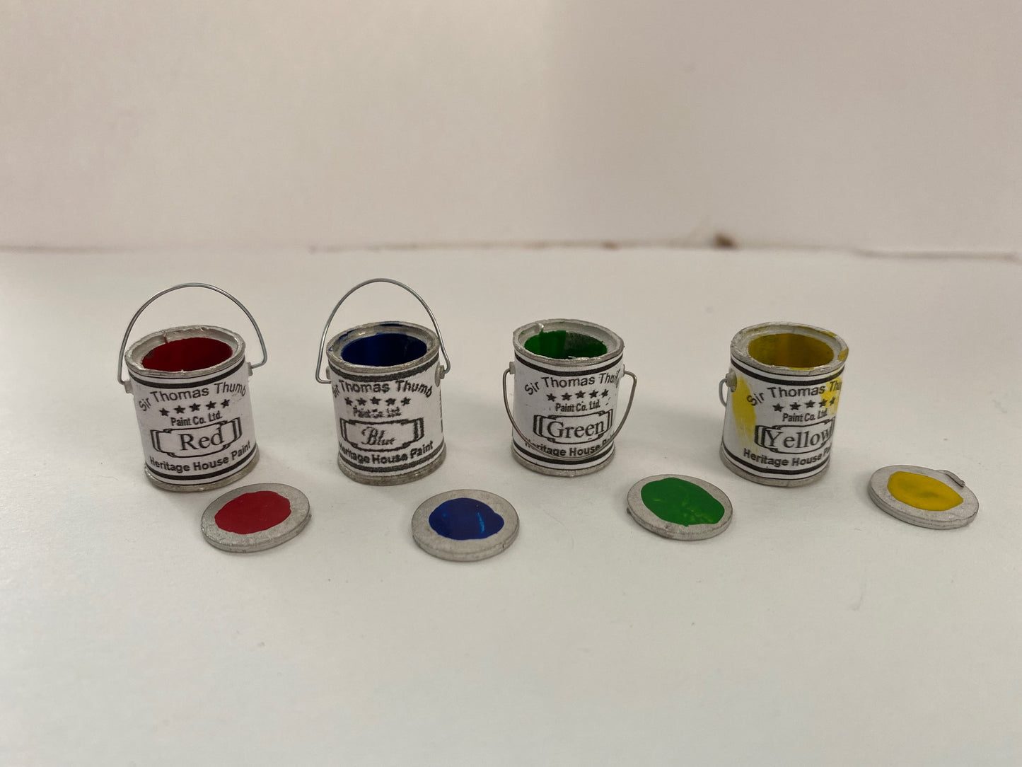 Dollhouse Miniature Paint with Lid by Sir Thomas Thumb - Green