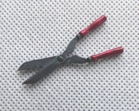 Dollhouse Miniature Hedge Clippers