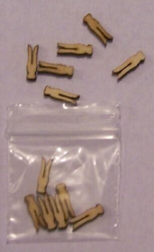 Dollhouse Miniature Set of 6 Wooden Clothes Pins