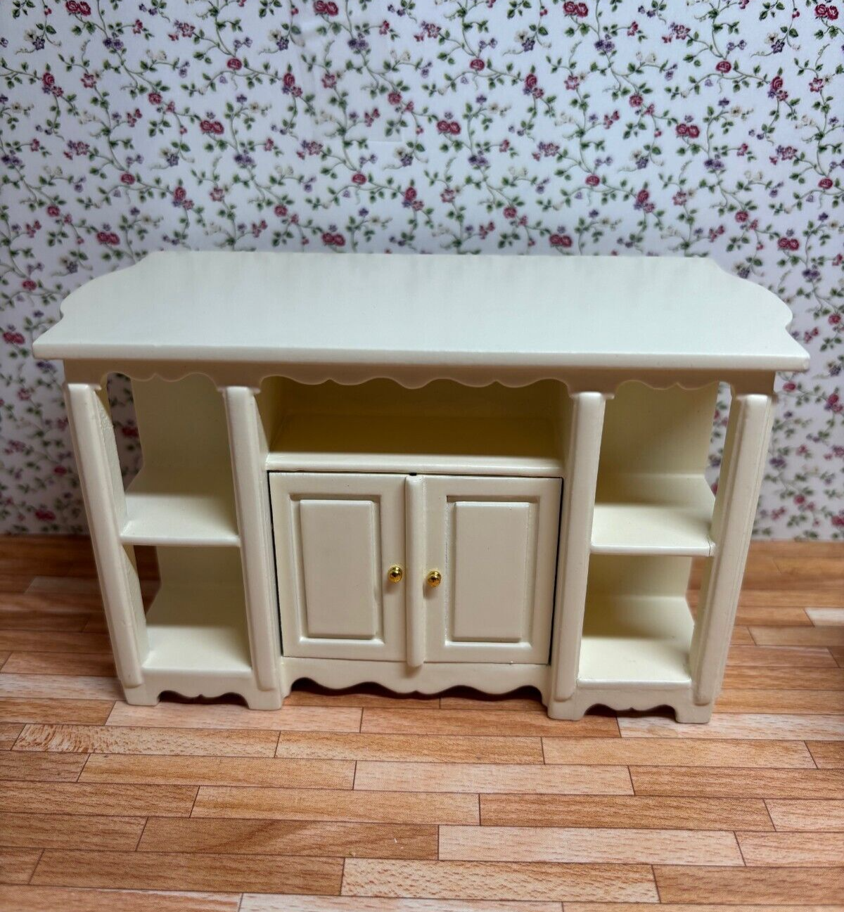 Gorgeous 3-Piece Kitchen Island + Stools for Dollhouse in Cream - Special Design