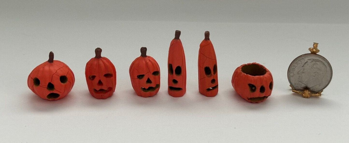 Dollhouse Miniature Set of 6 Halloween Pumpkins by Falcon Miniatures #3