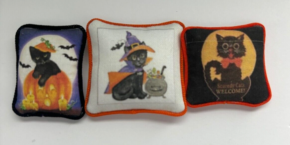 Dollhouse Miniature Set of 5 Halloween Pillows