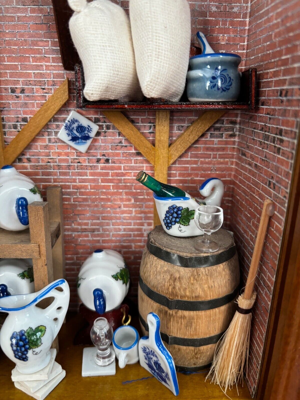 Reutter Porcelain Dollhouse Miniature Wine Room Display