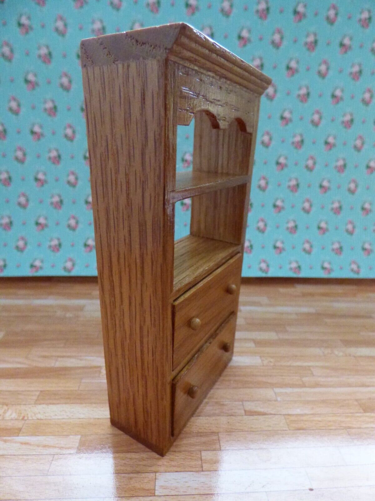 Dollhouse Miniature Solid Oak Small Display Unit by Town Square Miniatures