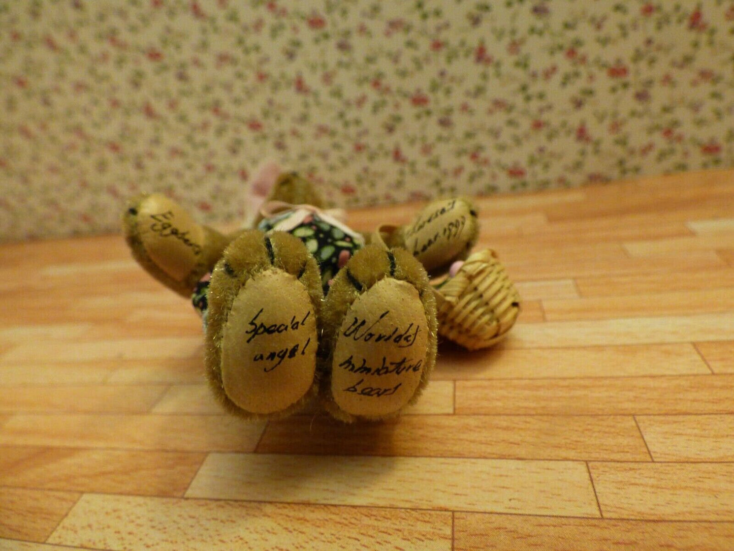 World of Miniature Bear  - Special Angel - for Dollhouse or Collection - Signed
