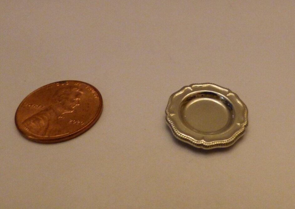 Dollhouse Miniature Polished Pewter Round Plate From Warwick Miniatures