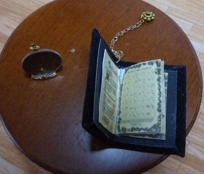 Dollhouse miniature eye book with real pages handcrafted by taylor jade