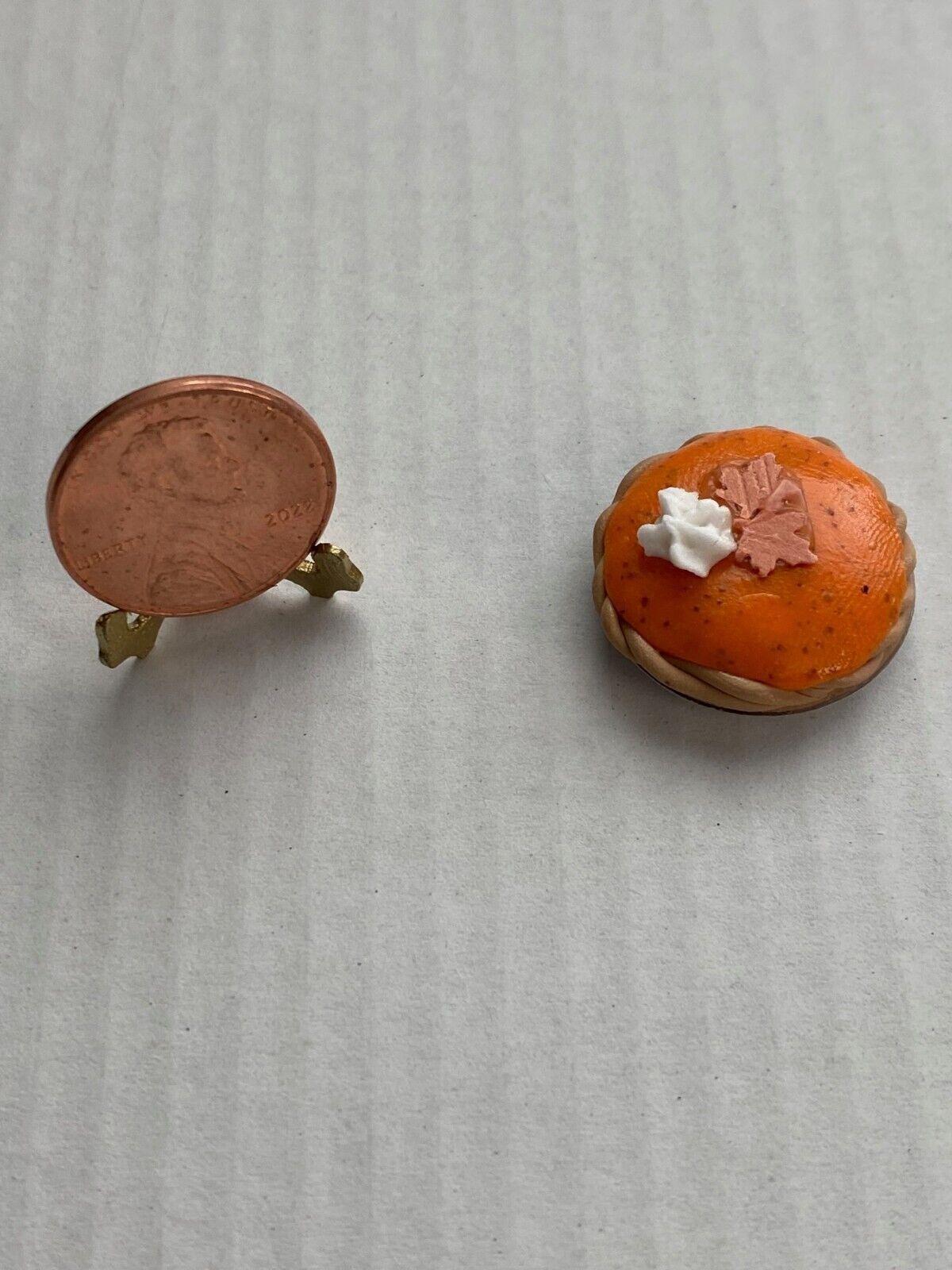 Dollhouse miniature decorated pumpkin pie - handcrafted