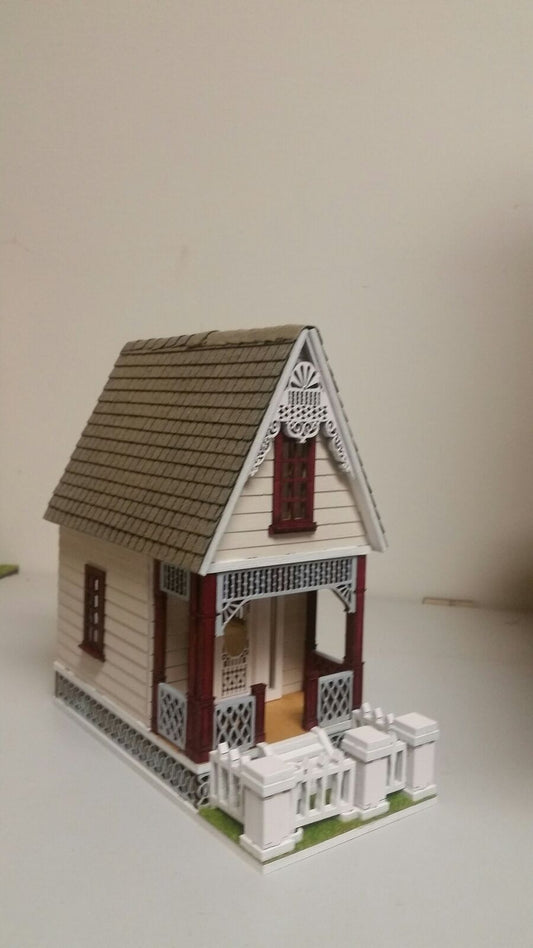 Little Ann 2 Victorian Cottage 1:48 Dollhouse (Milled Siding /Asphalt Shingles)