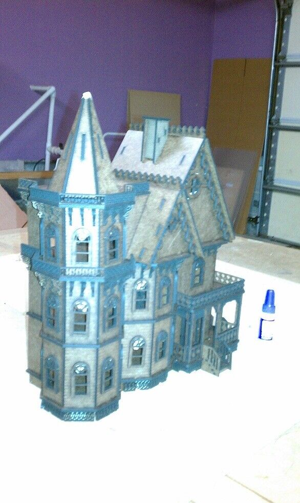 Leon Gothic 1:48 Scale Dollhouse Kit