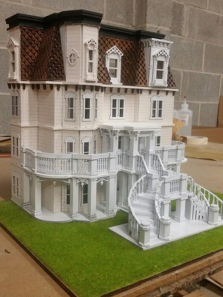 Hegeler Carus Mansion 1:48 Scale Dollhouse Kit
