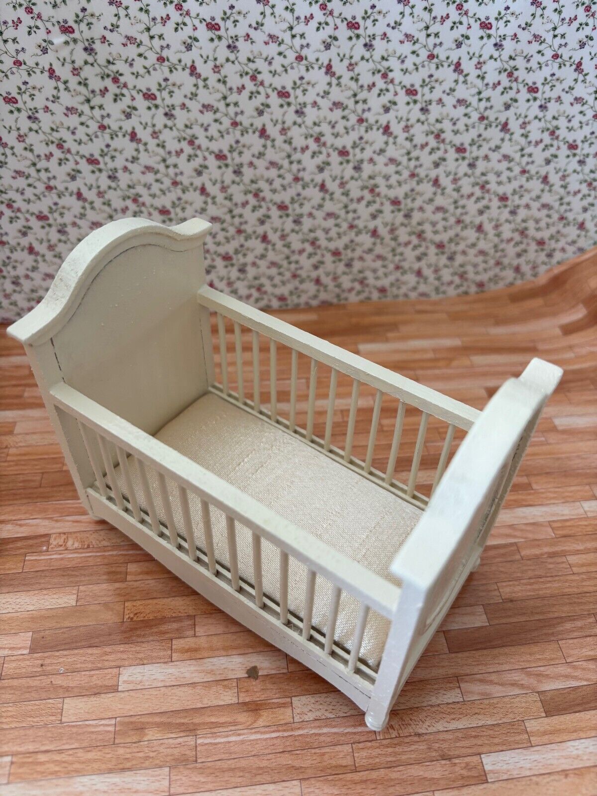 Dollhouse Miniature Haindpainted Nursery Set