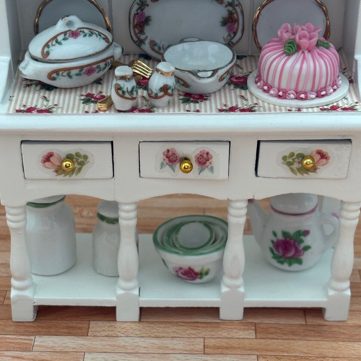 Dollhouse Miniature White Hutch with Rose Accessories