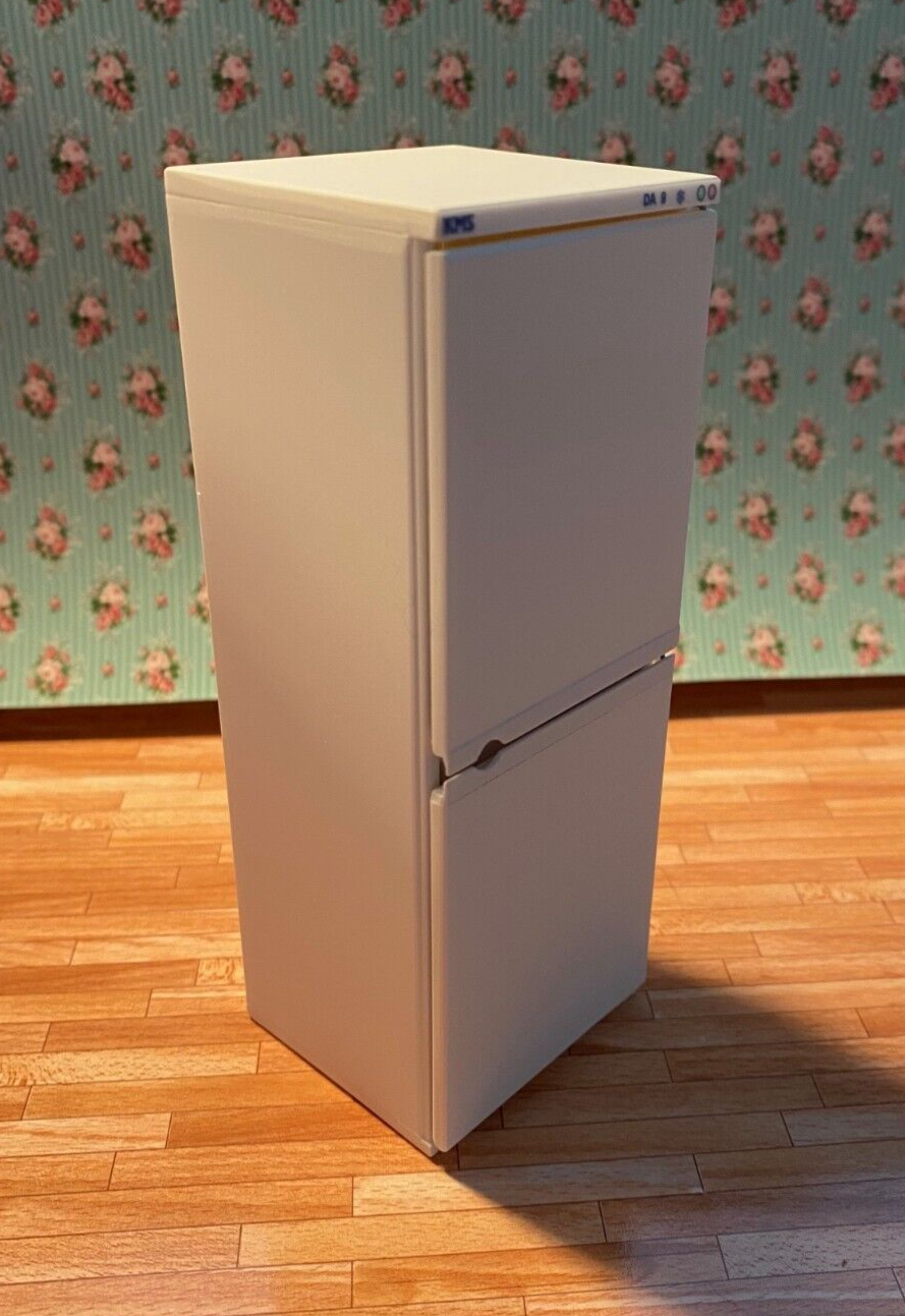 Dollhouse Miniature Fridge/Freezer, White, by Delph Miniatures