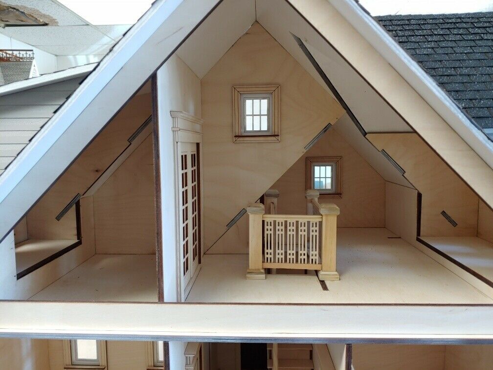 Clarkson Craftsman Cottage 1:12 Dollhouse Kit