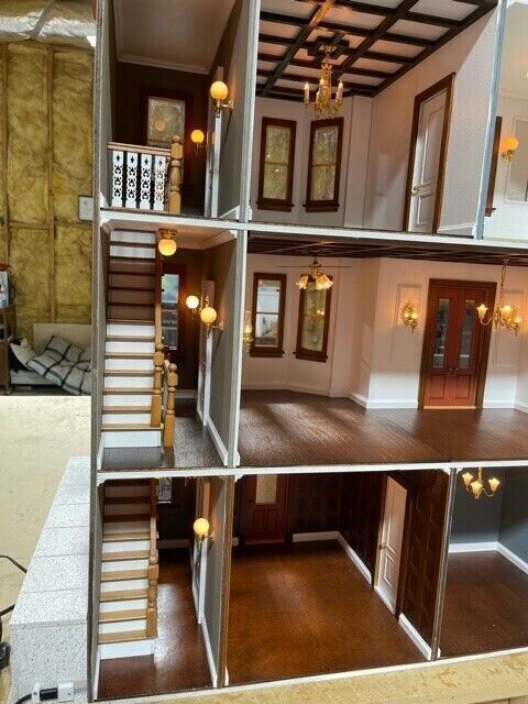 Park Avenue Grand Mansion Dollhouse 1:12 scale Kit