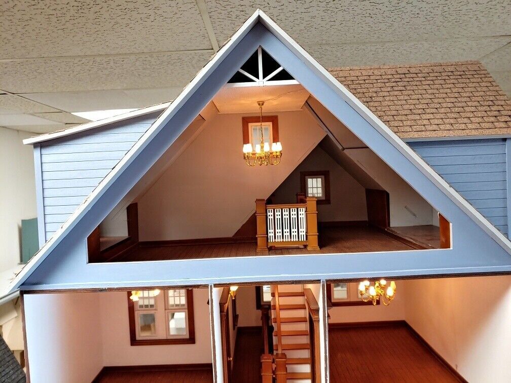 Clarkson Craftsman Mansion 1:12 Dollhouse Kit