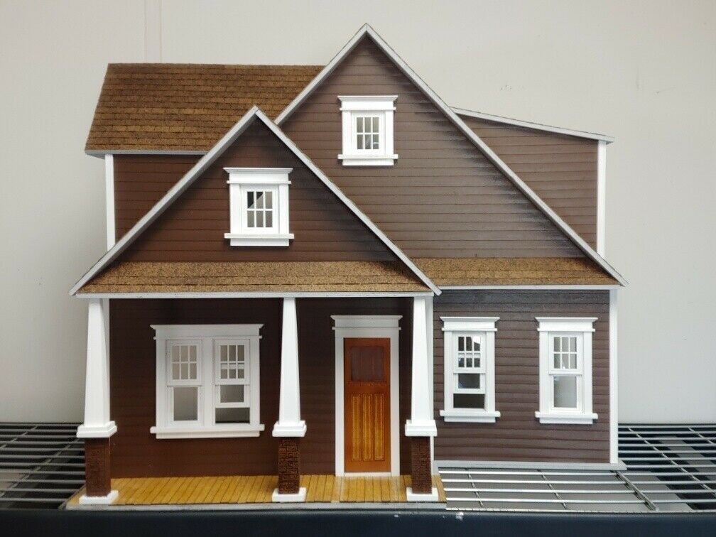 Clarkson Craftsman Cottage 1:12 Dollhouse Kit