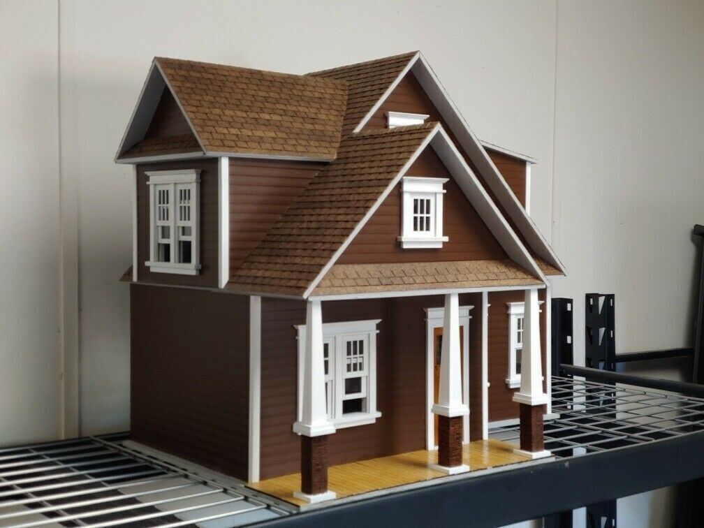 Clarkson Craftsman Cottage 1:12 Dollhouse Kit