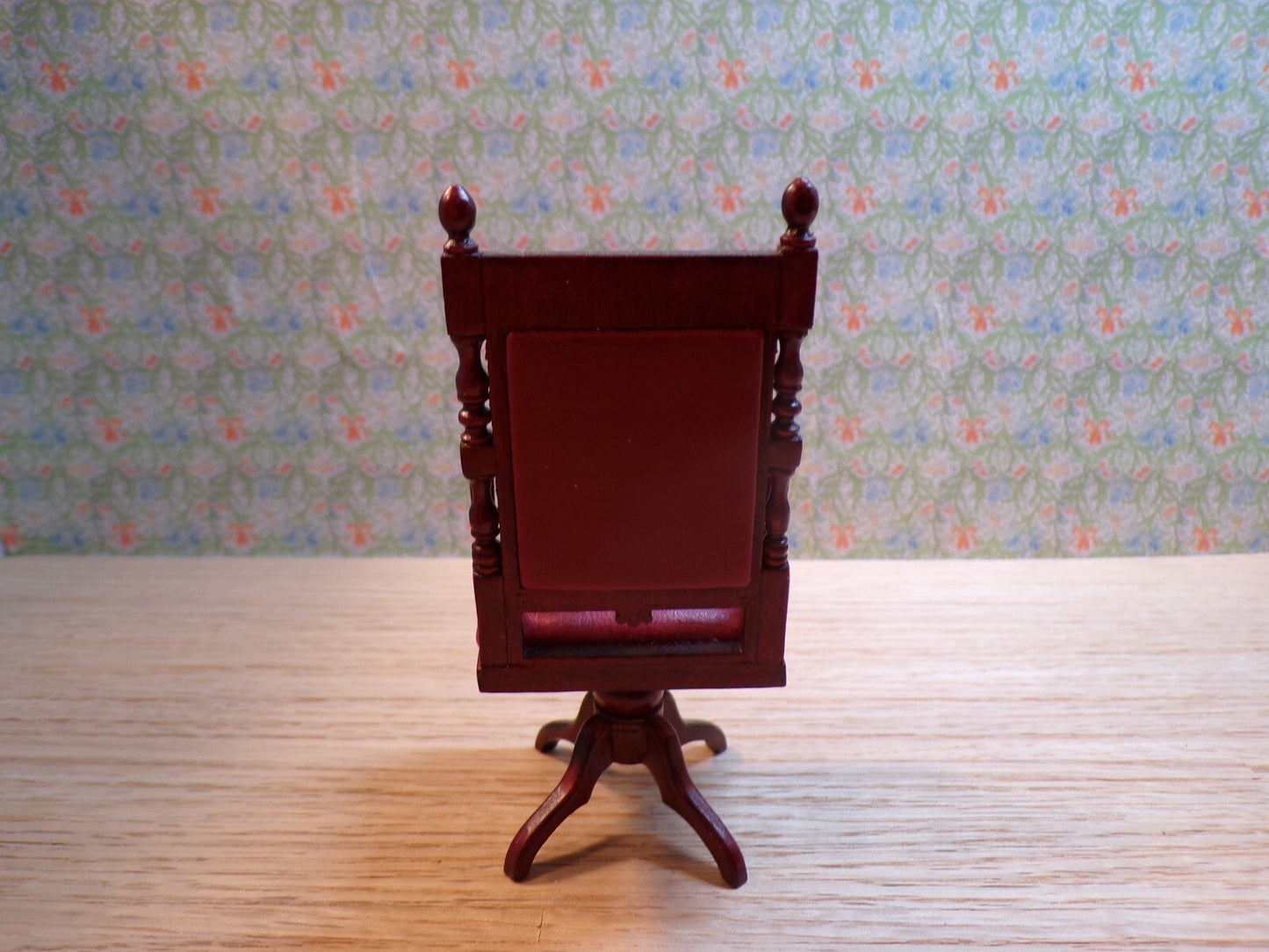 Miniature Dollhouse Red Leather Desk Chair in Mahogany by Bespaq