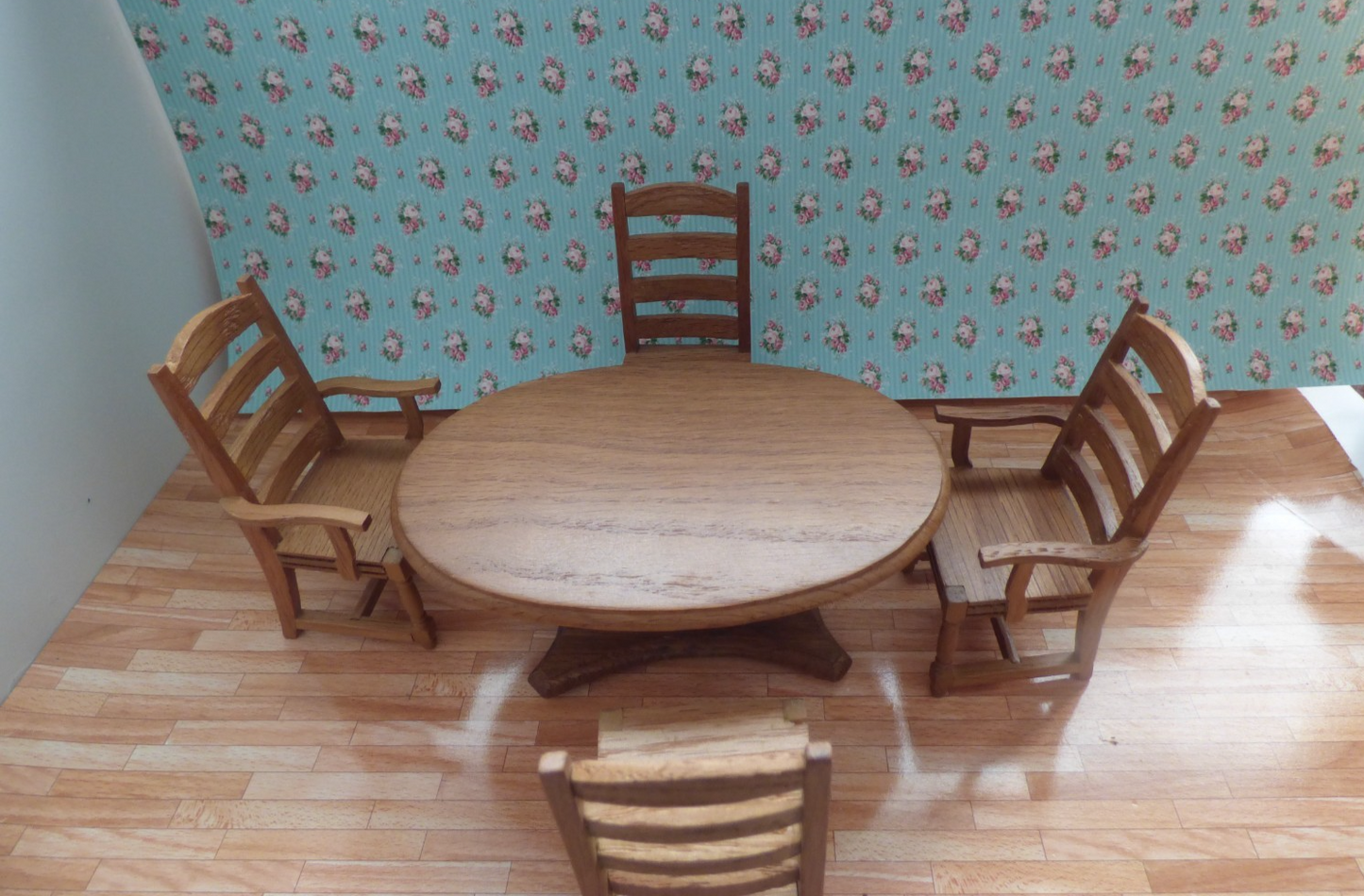 Dollhouse Miniature Solid Oak Kitchen Table & Chairs by Town Square Miniatures