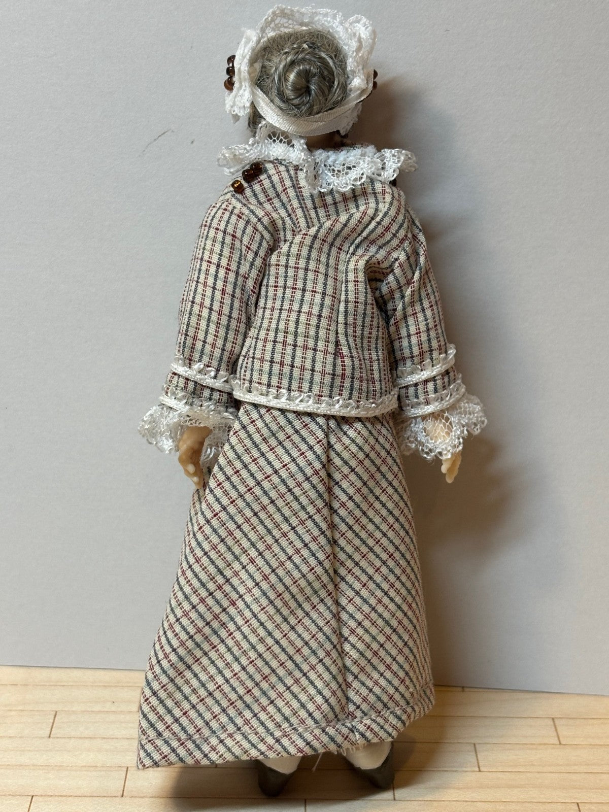 Heidi Ott Dollhouse Miniature 1:12 Scale Old Woman Doll in Dress
