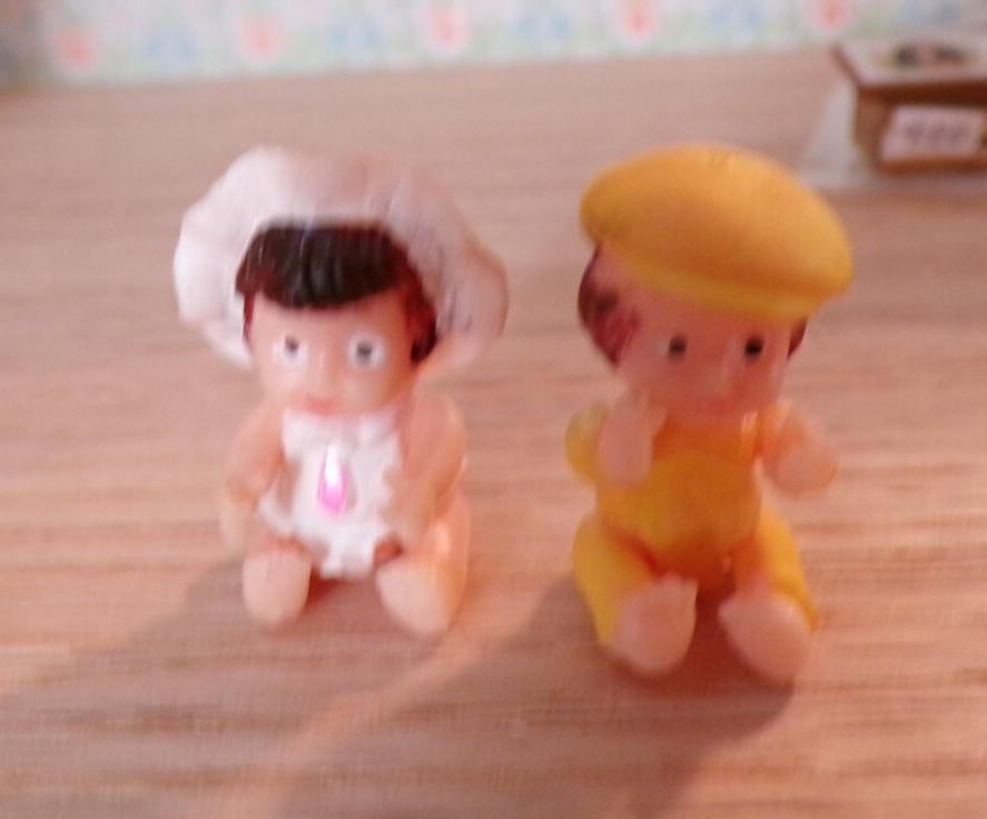 Dollhouse miniature toy dolls set of 2