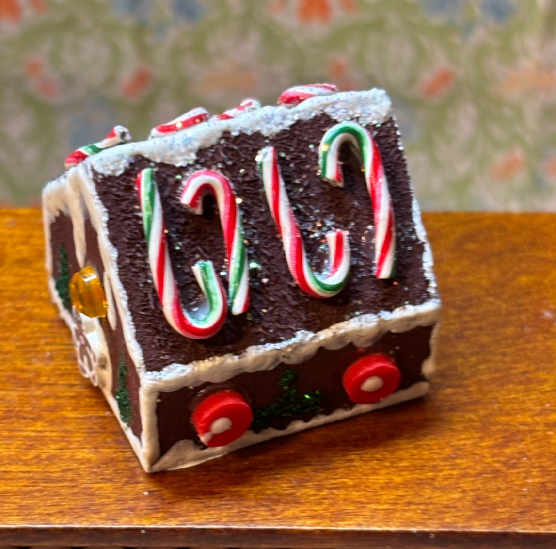 Dollhouse Miniature Gingerbread House Made by Taylor Jade