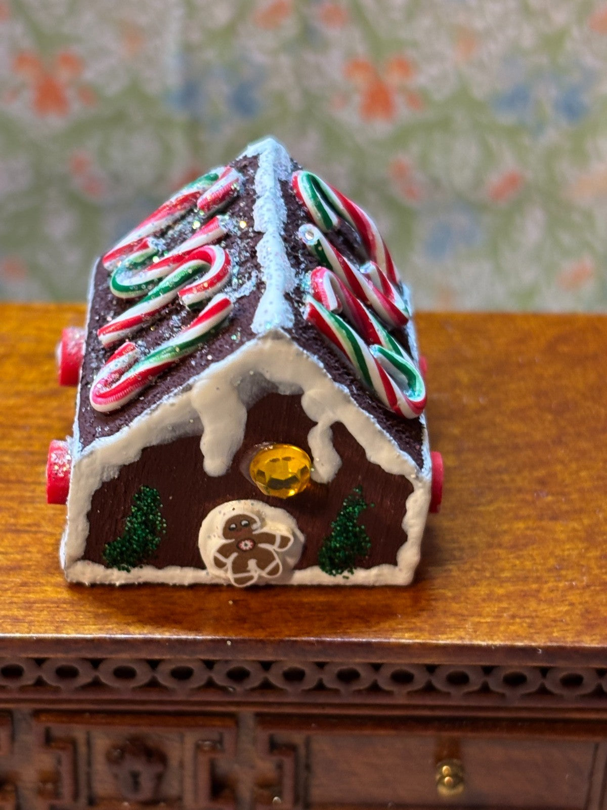 Dollhouse Miniature Gingerbread House Made by Taylor Jade
