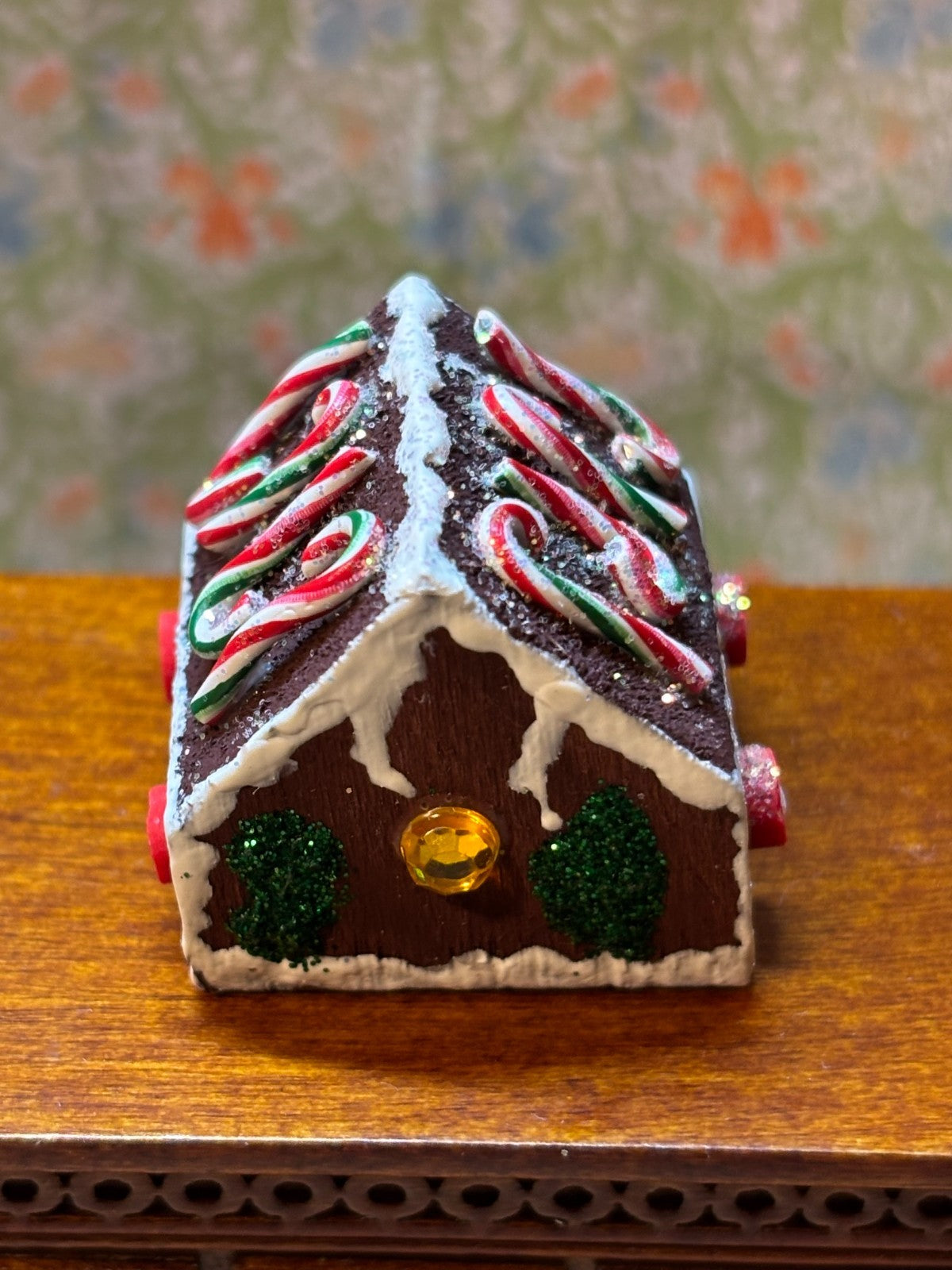 Dollhouse Miniature Gingerbread House Made by Taylor Jade