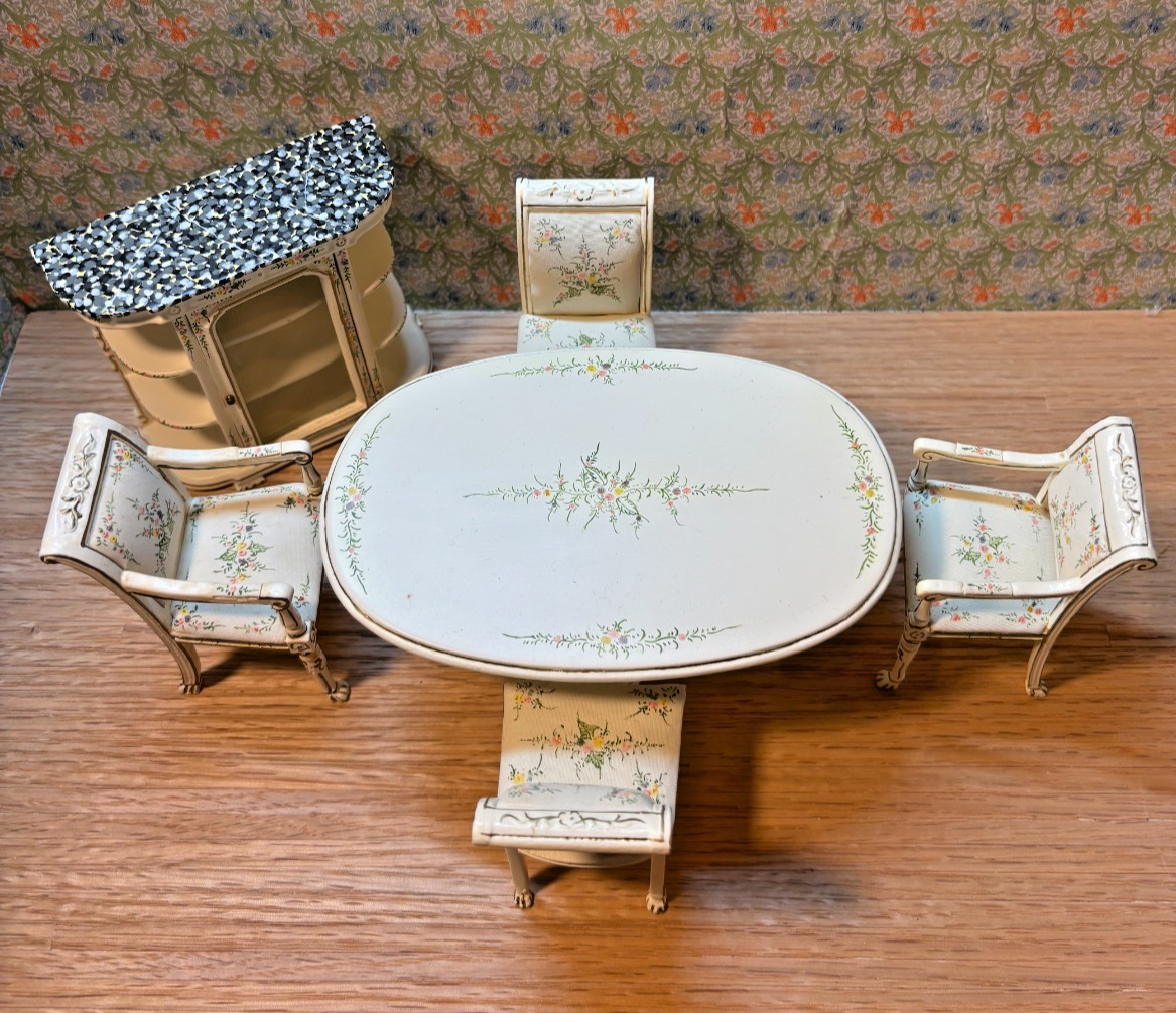 Dollhouse Miniature 6-Piece Dining Set with Oriental Design by Hansson