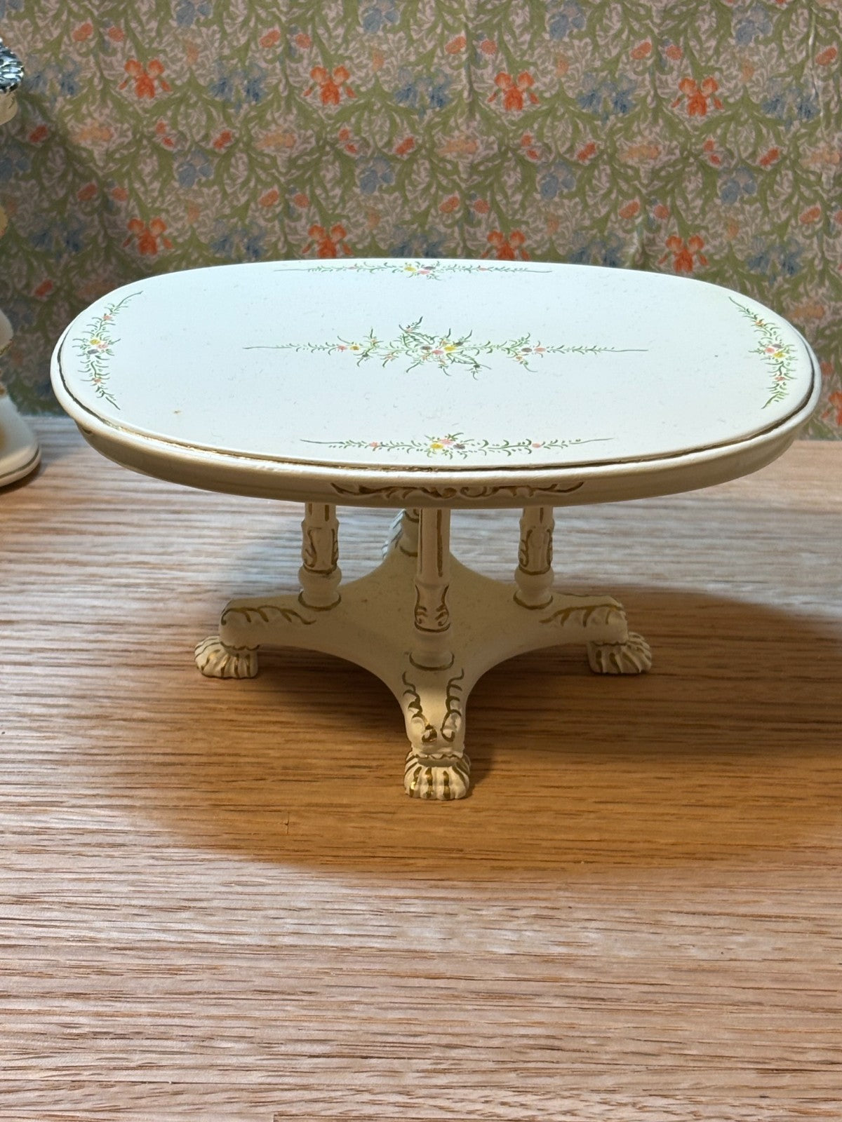 Dollhouse Miniature 6-Piece Dining Set with Oriental Design by Hansson