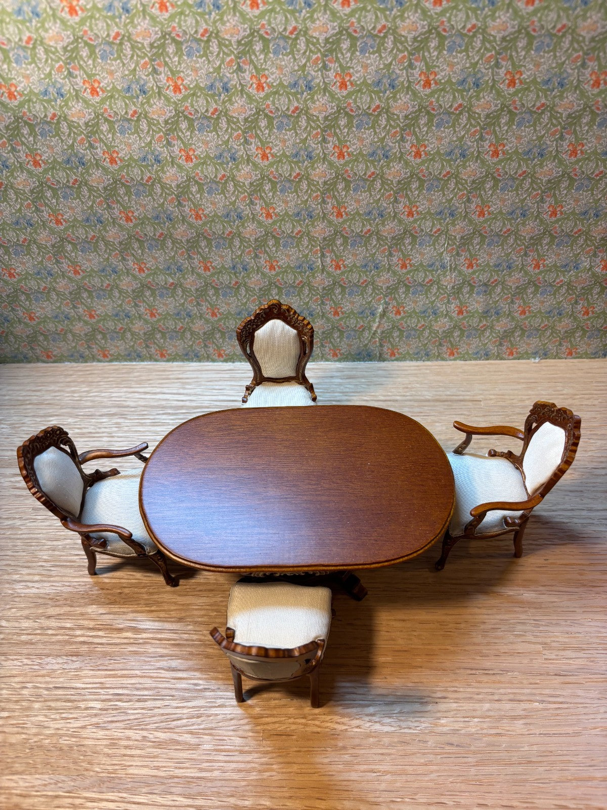 Dollhouse Miniature 5-Piece Walnut Pedestal Dining Set by Hansson