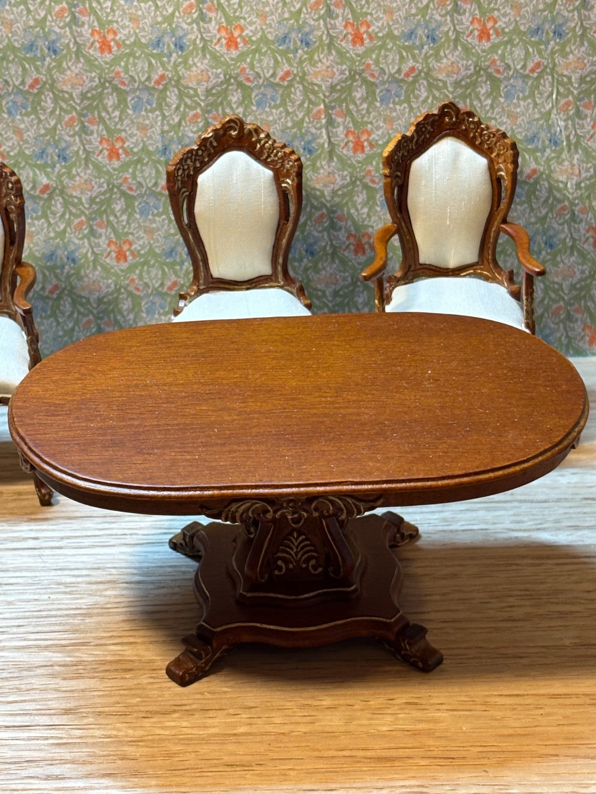 Dollhouse Miniature 5-Piece Walnut Pedestal Dining Set by Hansson