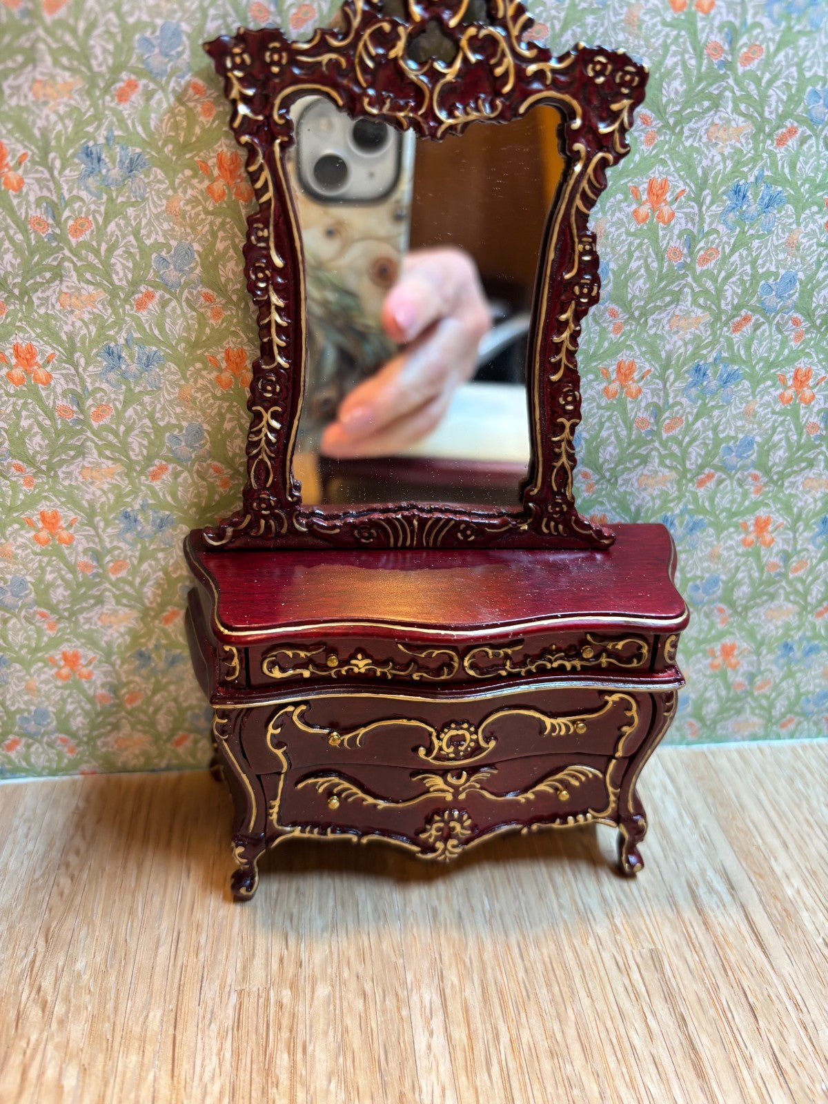Dollhouse Miniature 6 Piece Mahogany Bedroom Set Set by Hansson