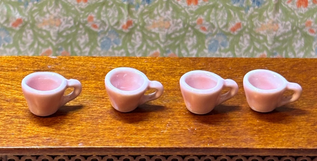 Dollhouse Miniature Set of 4 Pink Ceramic Coffee Cups